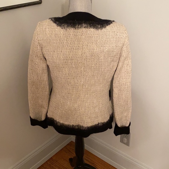 St. John blazer - Picture 2 of 4